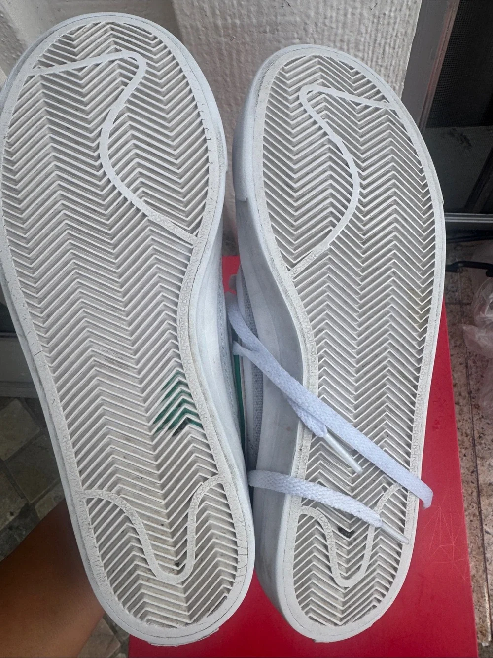 Nike Kids'  5Y White Sneakers with Green Swoosh